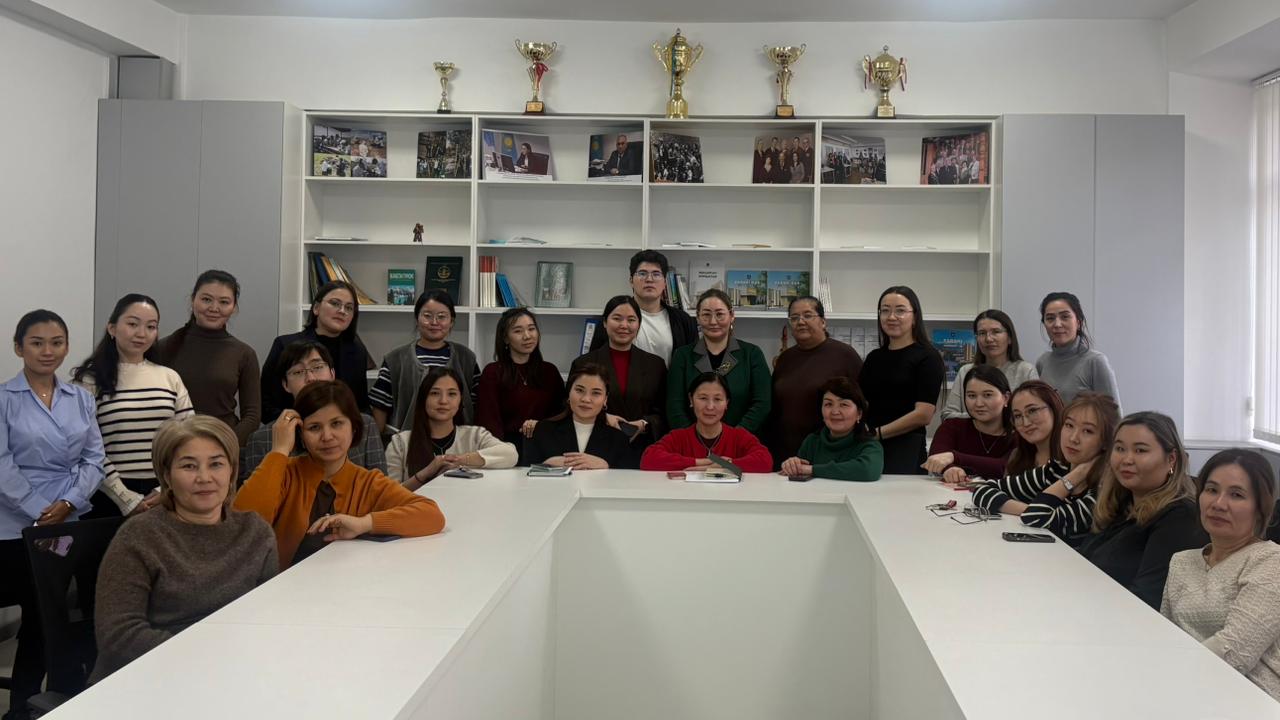 Жас ғалымдар мен докторанттарға арналған «Ғылыми жарияланымдарды даярлаудағы Review article және кейбір зерттеу құралдары» тақырыбындағы мастер-класс